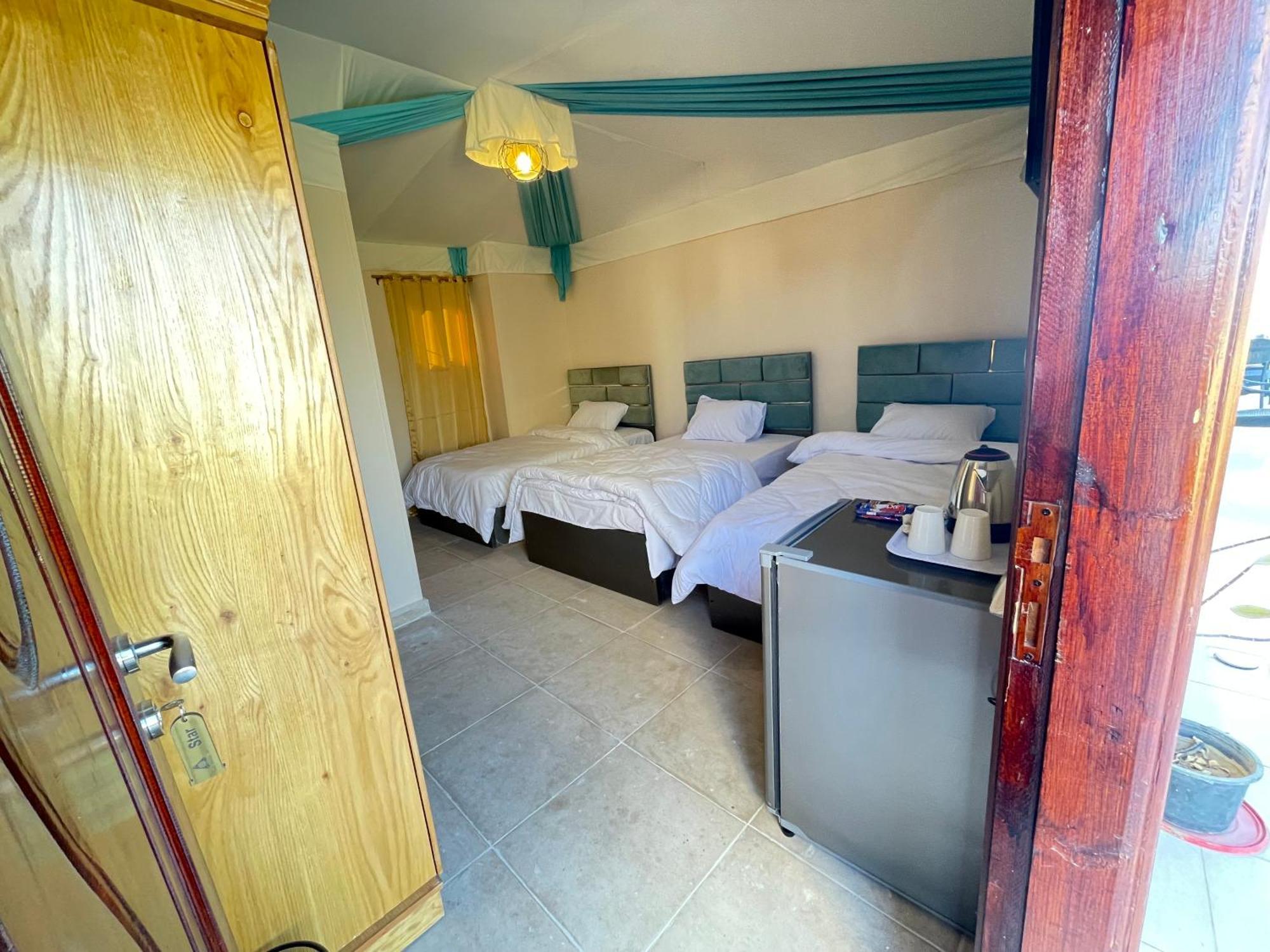 Sami Holiday Inn - Pyramids View Rooftop Al Kawm al Akhdar Exterior foto